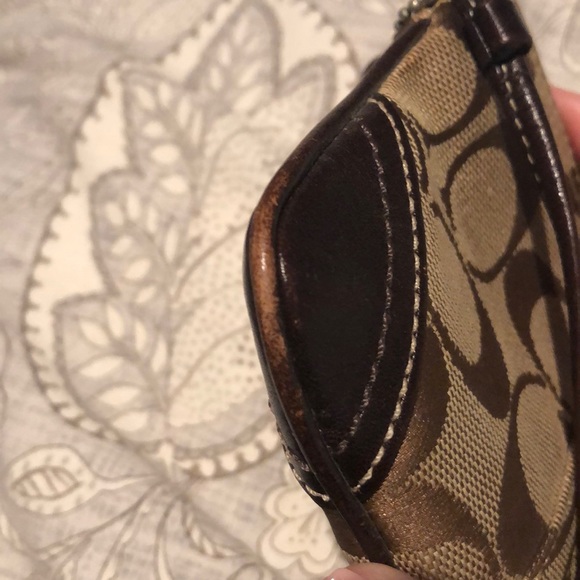 Coach wristlet - Picture 4 of 5